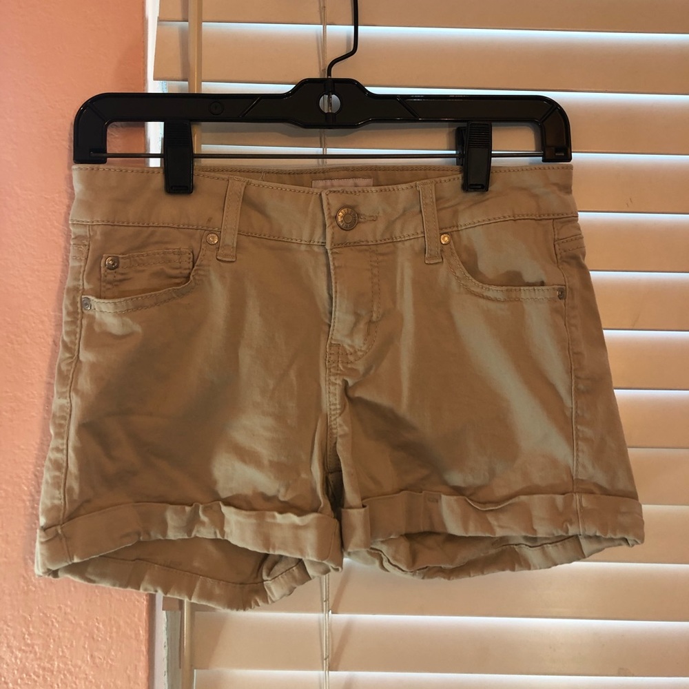 Beige shorts